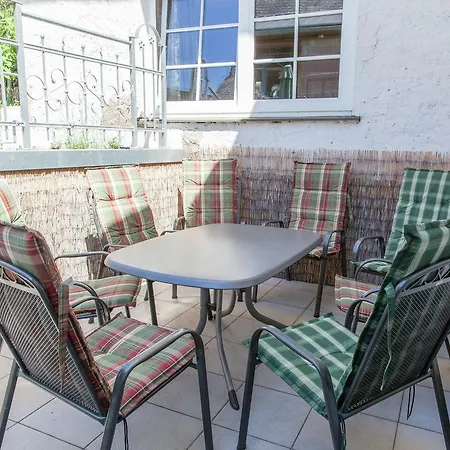 Spacious Holiday In Near Town Center Сasa de vacaciones